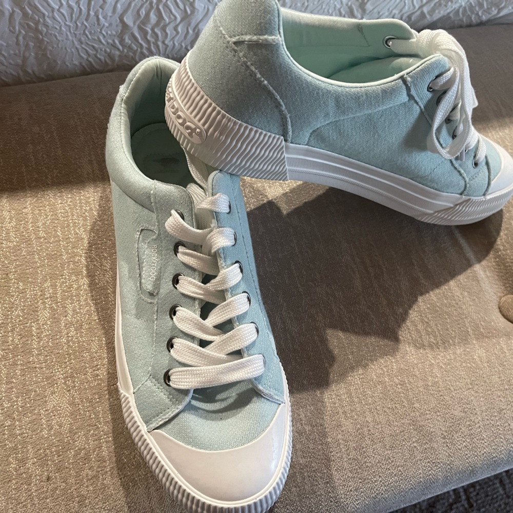 Rocket Dog Women Sneakers Like New